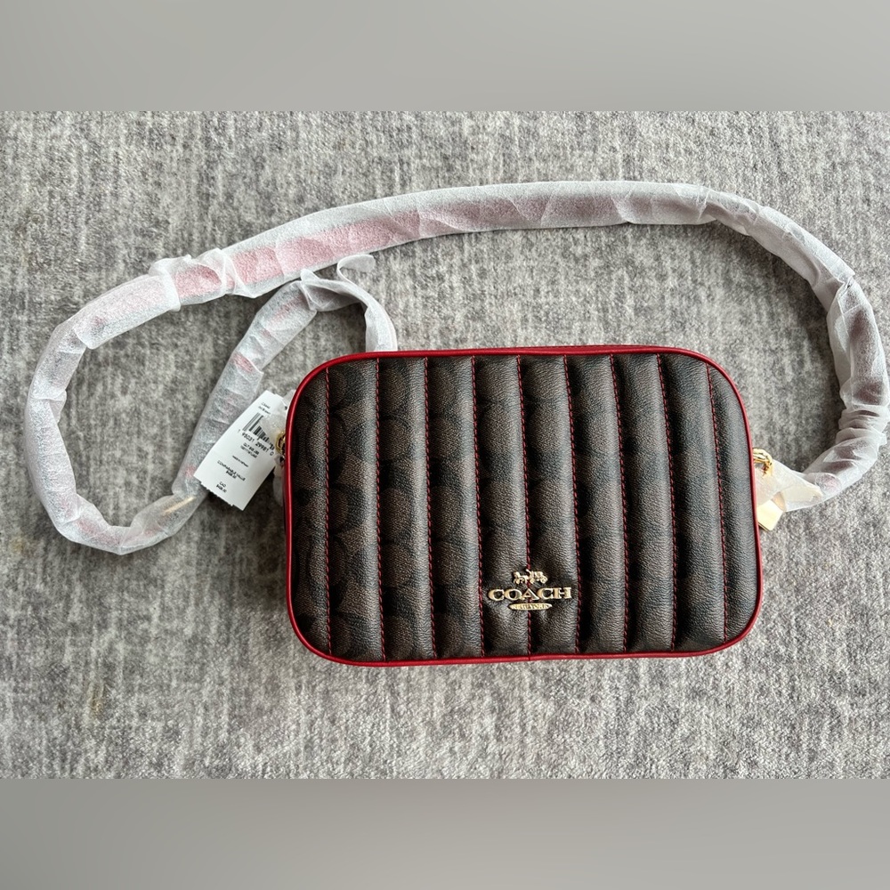 👜AUTHENTIC COACH PURSE👜